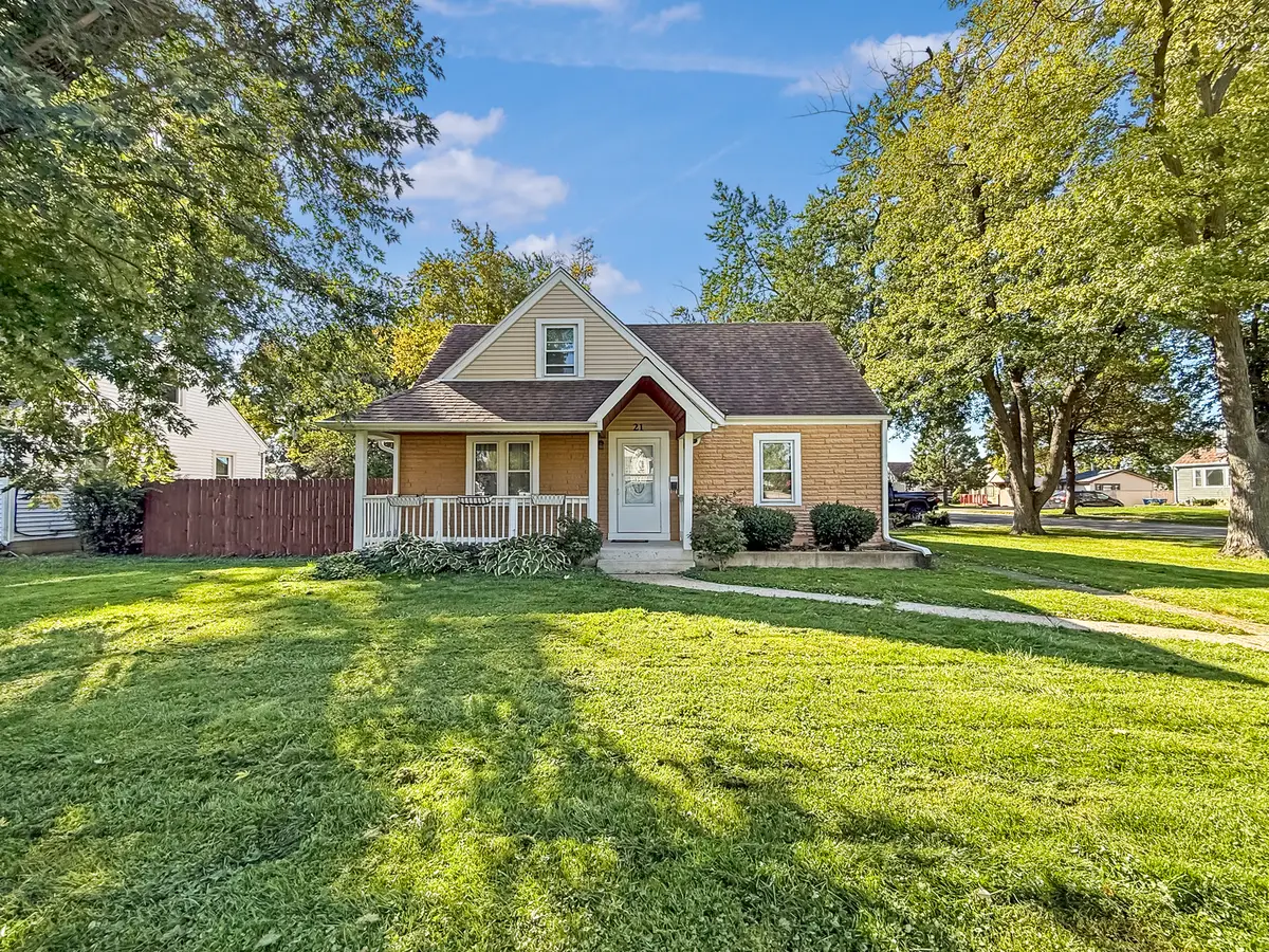 21 E Lyndale Avenue, Northlake, IL 60164 - #1