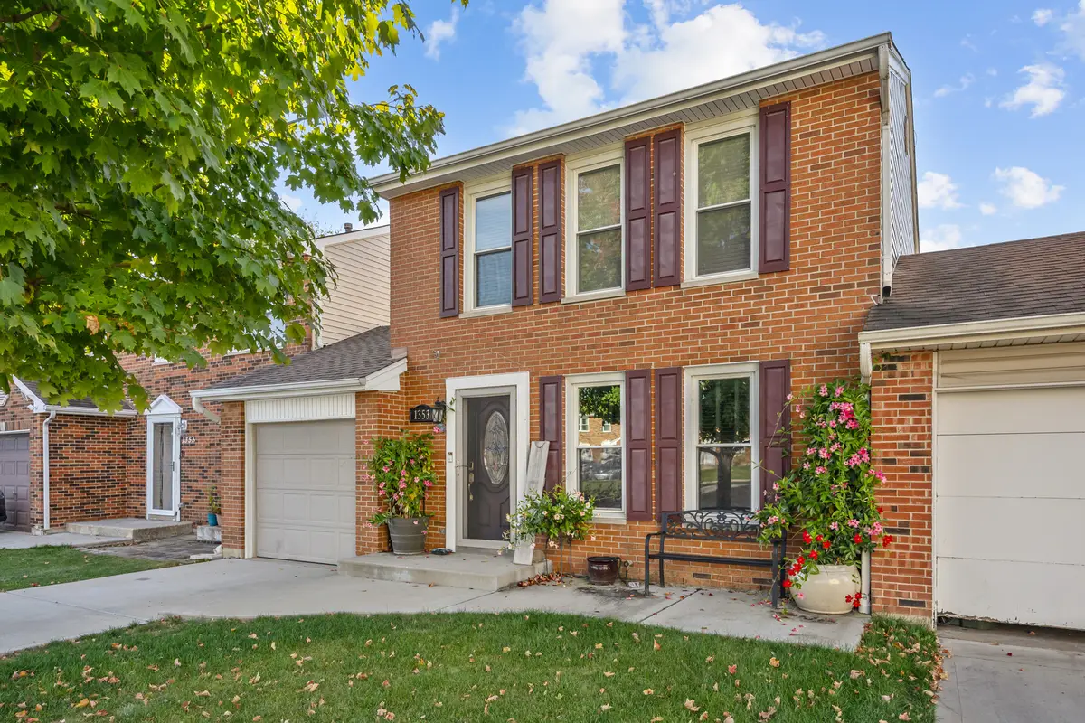 1353 Portsmouth Court, Carol Stream, IL 60188 - #1