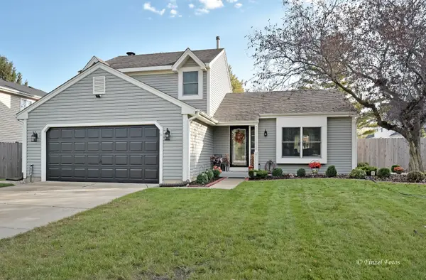 873 Dartmoor Drive, Crystal Lake, IL 60014