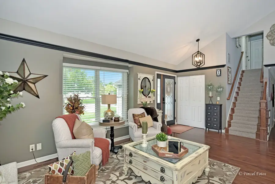 873 Dartmoor Drive, Crystal Lake, IL 60014 - #2