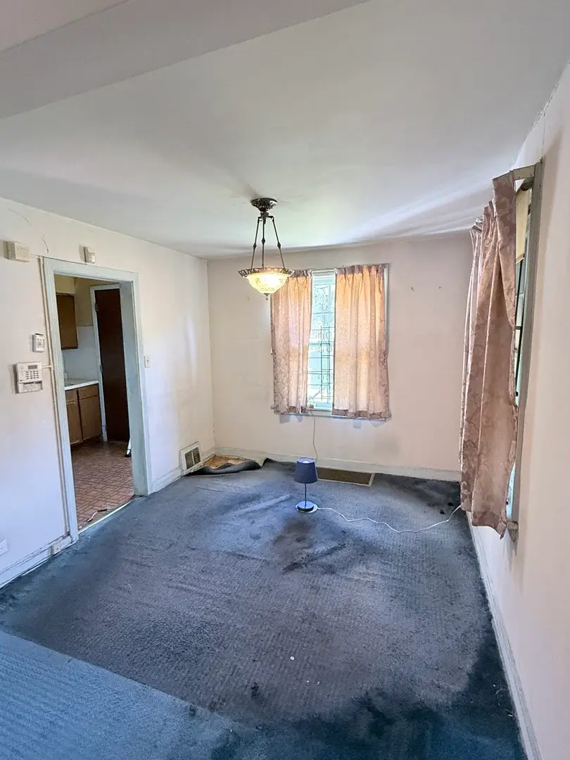 8503 S Saint Lawrence Avenue, Chicago, IL 60619 - #3