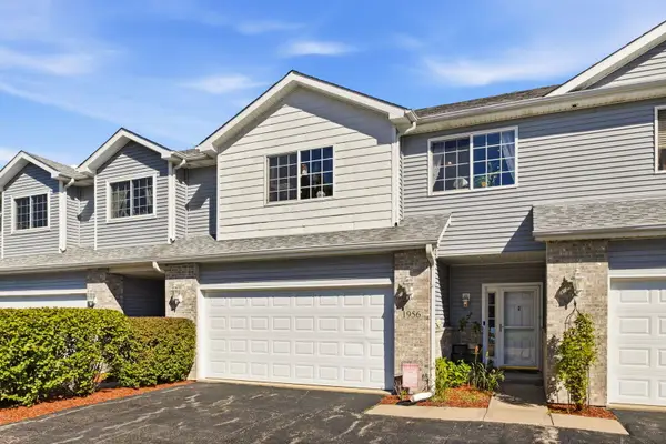 1956 Waters Edge Drive, Minooka, IL 60447
