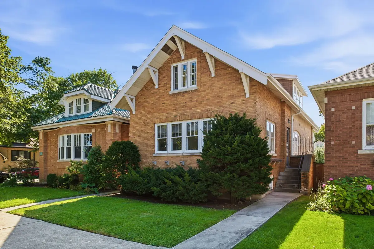 5505 W Pensacola Avenue, Chicago, IL 60641 - #1