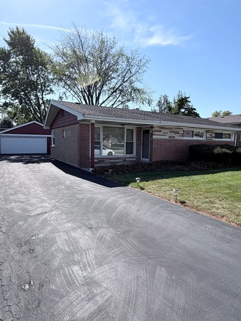 6635 W 87th Street, Oak Lawn, IL 60453 - #2