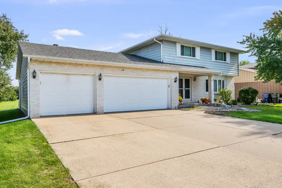 3105 Kelling Street, Davenport, IA 52804 - #2