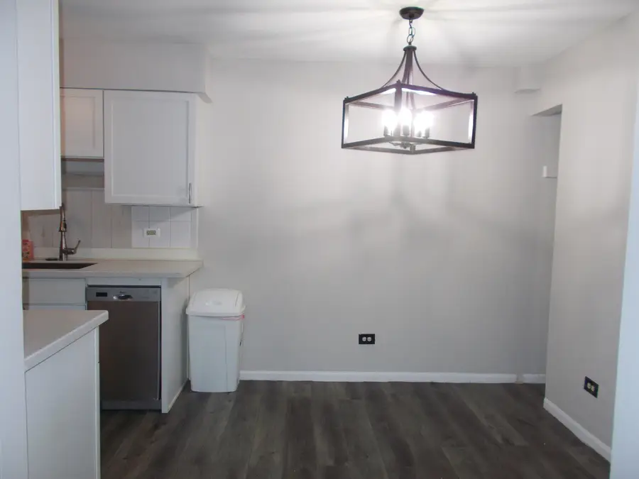 10430 Ridgeland Avenue #12, Chicago Ridge, IL 60415 - #3