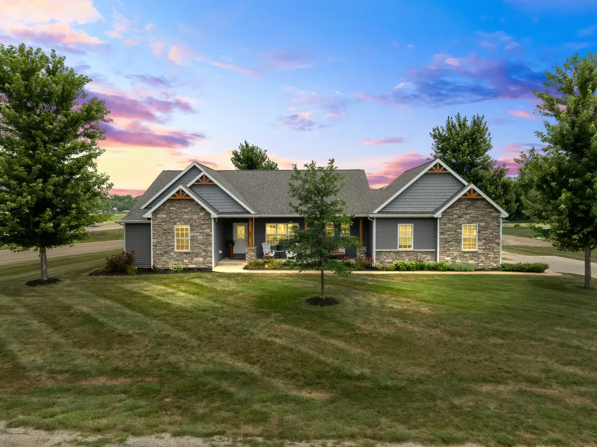 37 River, Downs, IL 61736 - #1