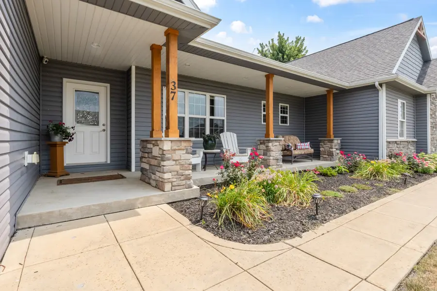 37 River, Downs, IL 61736 - #3