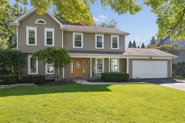 208 Waxwing Avenue, Naperville, IL 60565