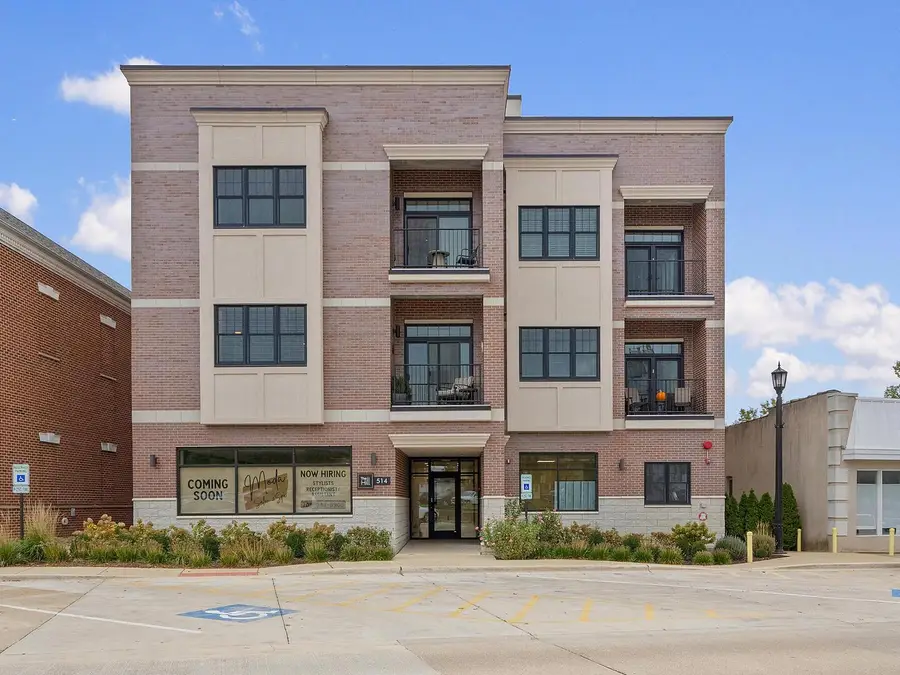514 Hillgrove Avenue #201, Western Springs, IL 60558 - #2