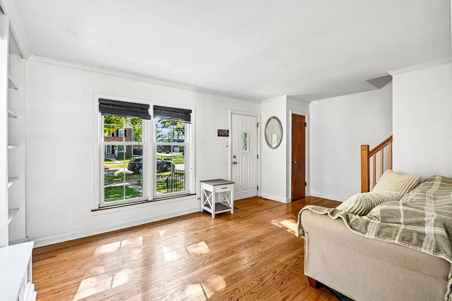 1706 Stockton Avenue, Des Plaines, IL 60018 - #3