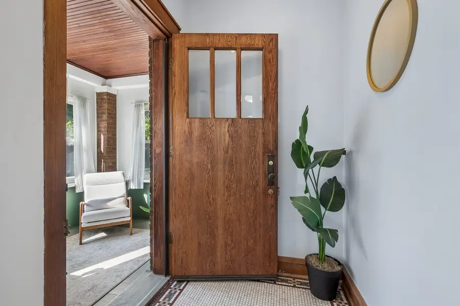 3923 N Mozart Street, Chicago, IL 60618 - #3