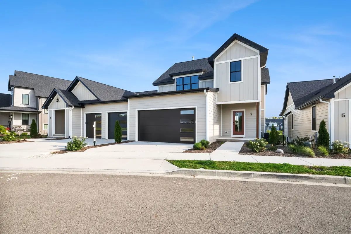 7 Beech Tree Place, Ottawa, IL 61350 - #1