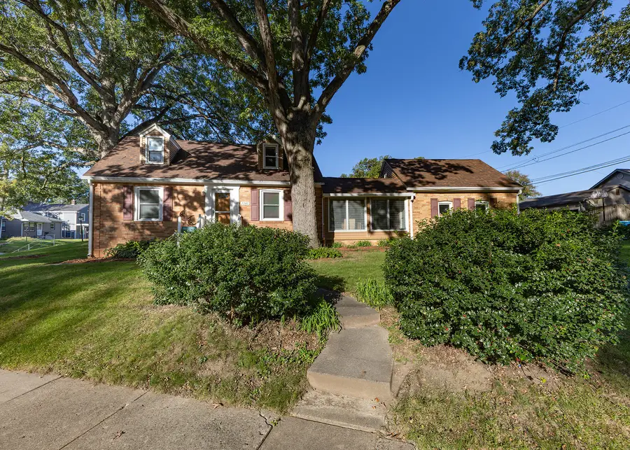 2240 26th Street, Rock Island, IL 60201 - #2