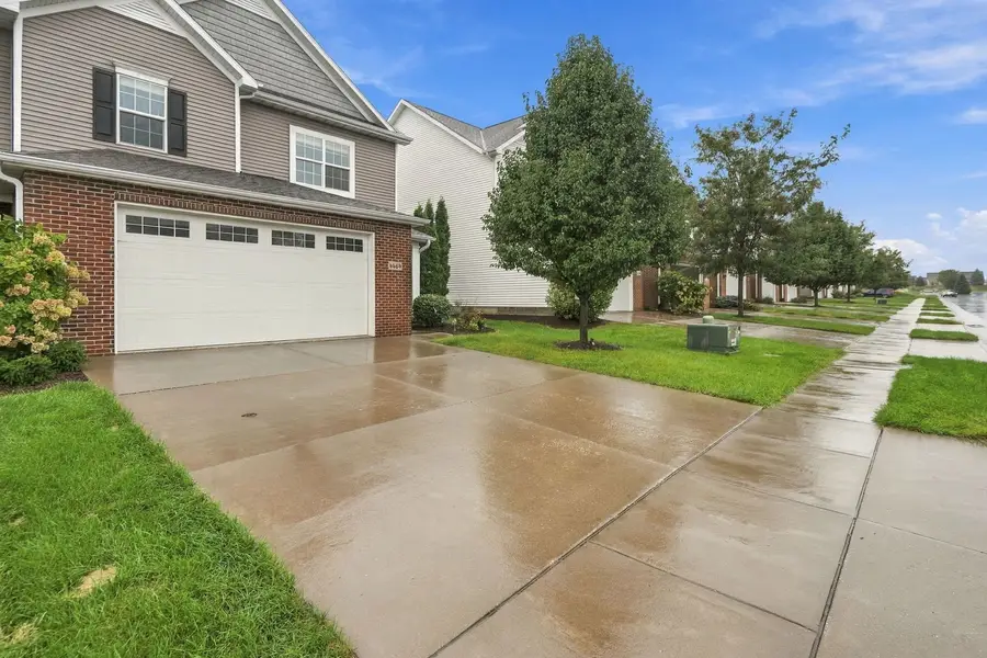 4464 Slate Creek Drive, Bettendorf, IA 52722 - #2