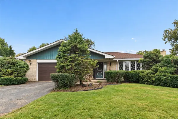 12124 S Cheyenne Drive, Palos Heights, IL 60463