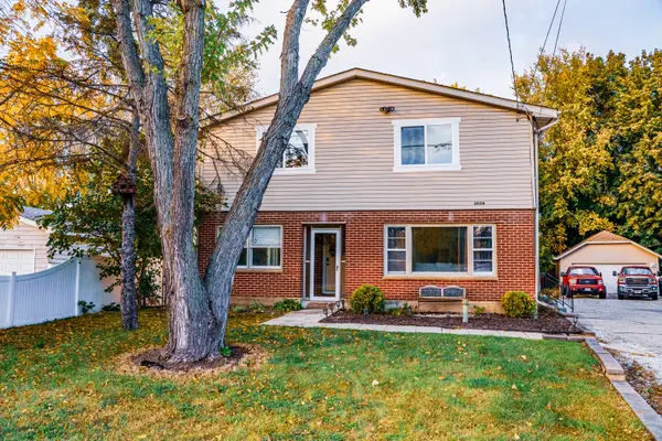 26316 W Rollins Road, Ingleside, IL 60041