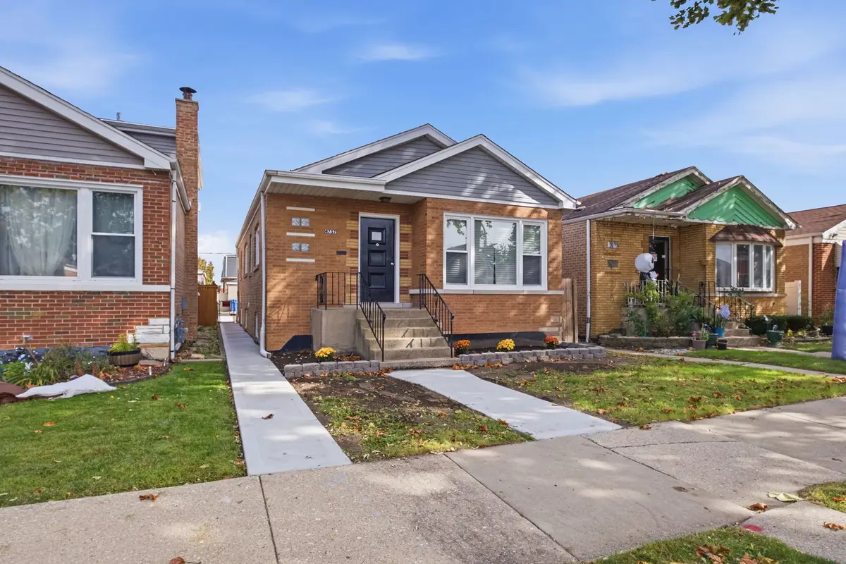 4737 S Leamington Avenue, Chicago, IL 60638 - #1