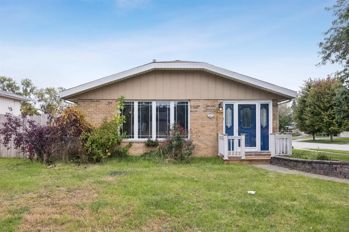5032 137th Street, Crestwood, IL 60418 - #1