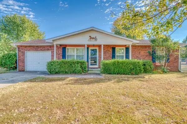 14927 E Clearview Road, Mt Vernon, IL 62864