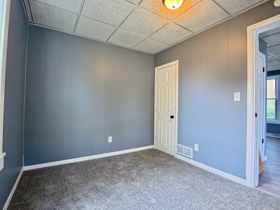 204 Penn Street, Streator, IL 61364 - #3