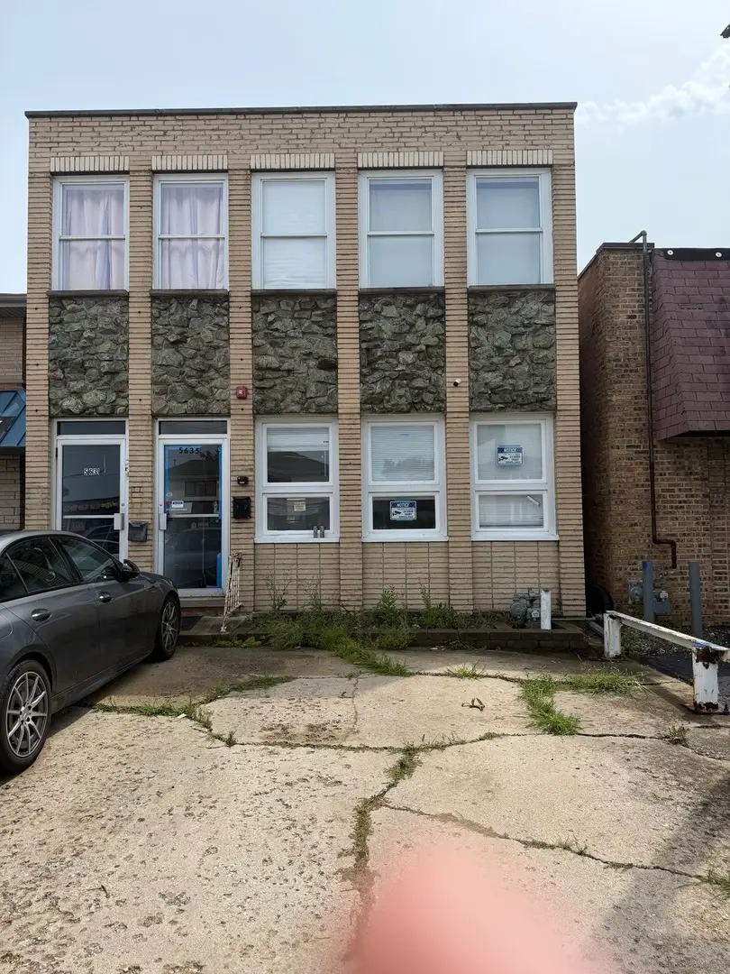 5635 W 79th Street, Burbank, IL 60459 - #1