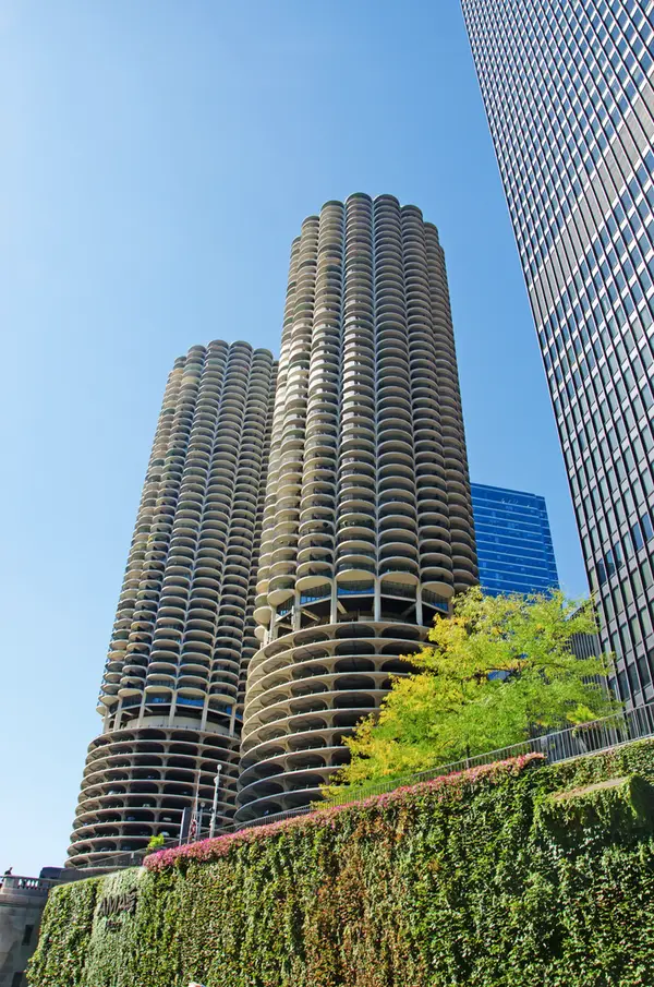 Address Withheld By Seller, Chicago, IL 60610