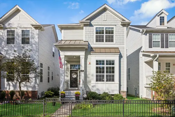 26 N Dryden Place, Arlington Heights, IL 60004