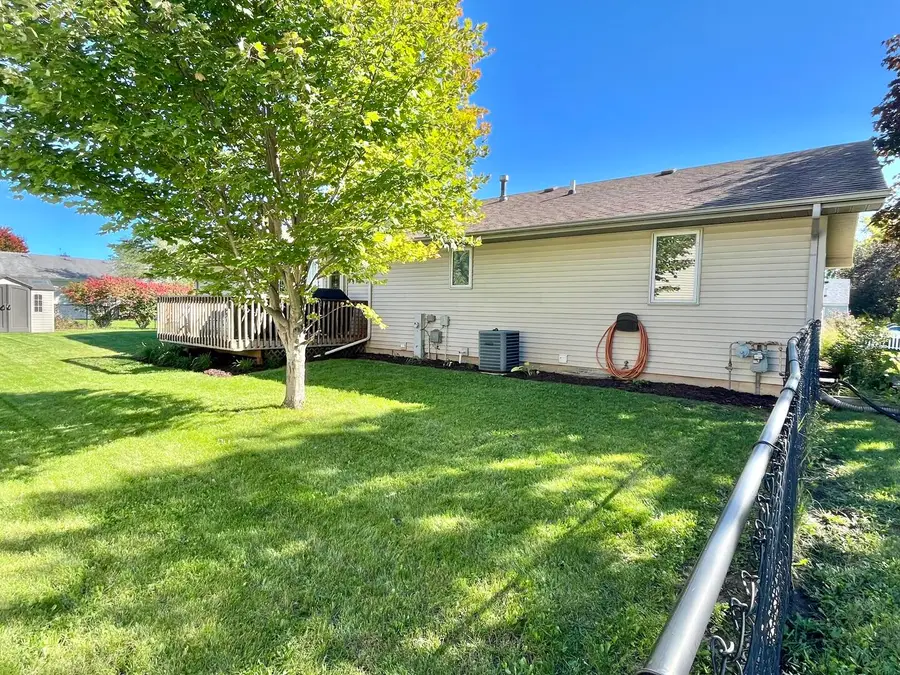 1315 W 9th Street, Belvidere, IL 61008 - #2