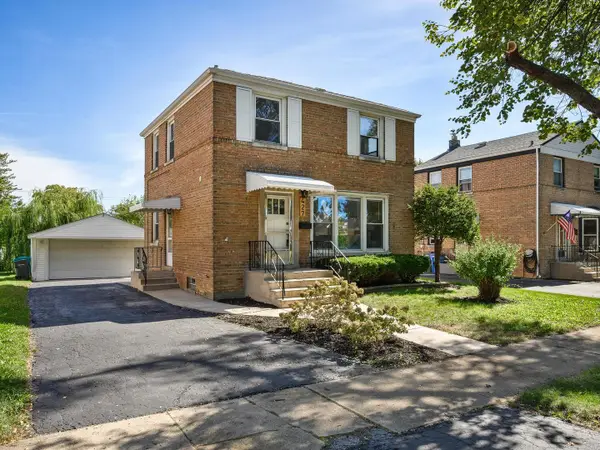 427 E End Avenue, Hillside, IL 60162