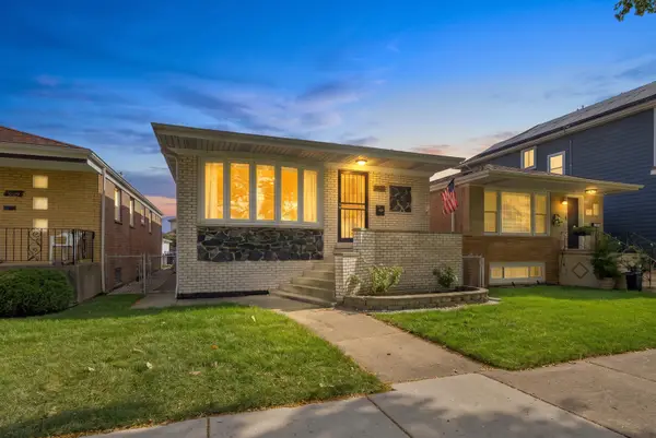 5721 S Mobile Avenue, Chicago, IL 60638