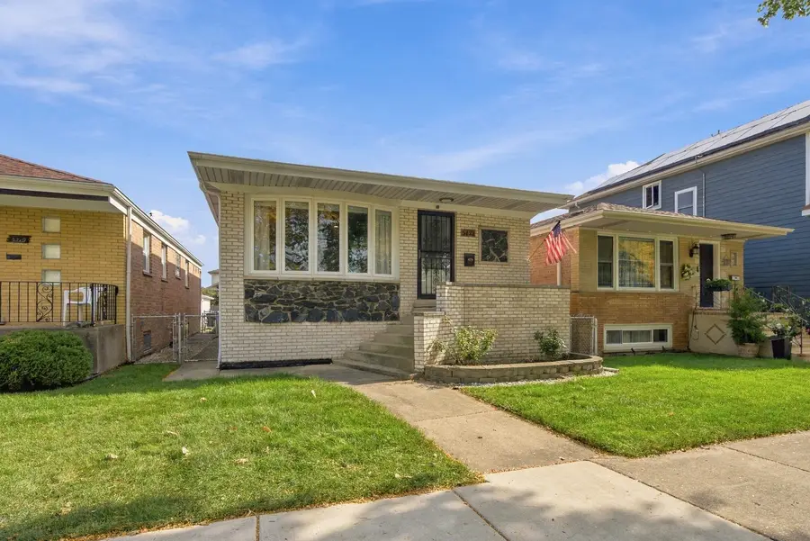 5721 S Mobile Avenue, Chicago, IL 60638 - #3