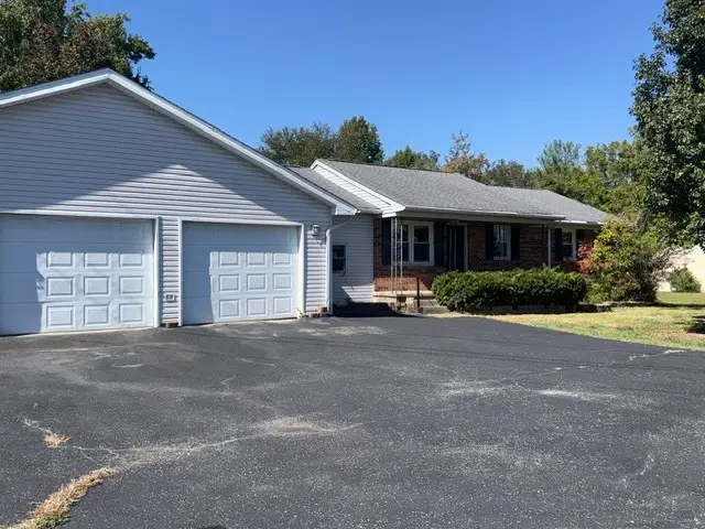 7207 Koester Road, Marion, IL 62959 - #2