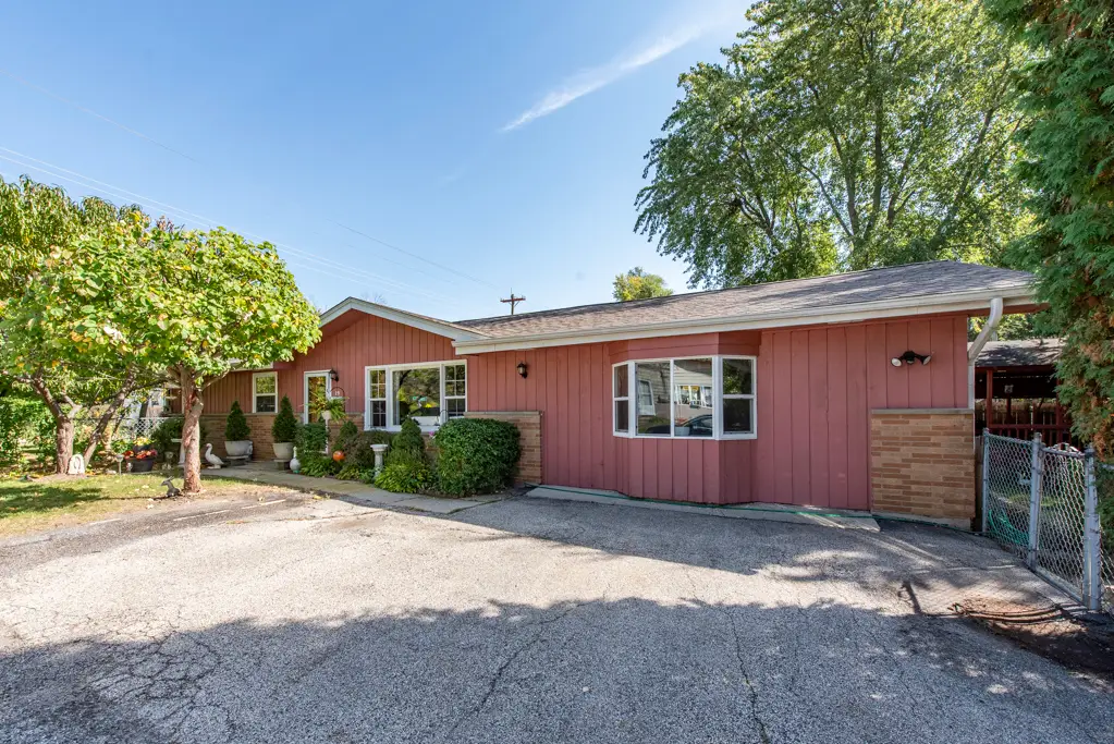 19 E Washington Street, Round Lake Park, IL 60073 - #1