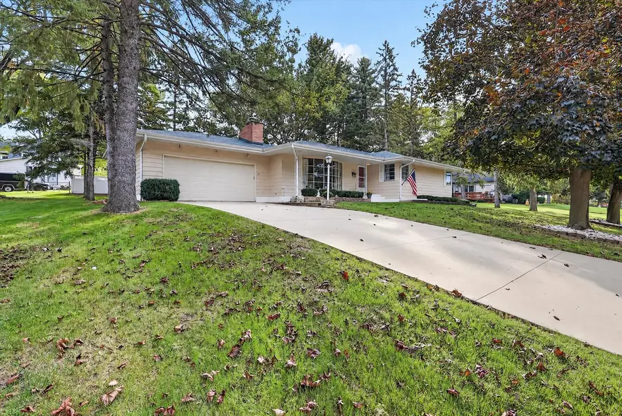 1525 S Harlem Avenue, Freeport, IL 61032 - #2