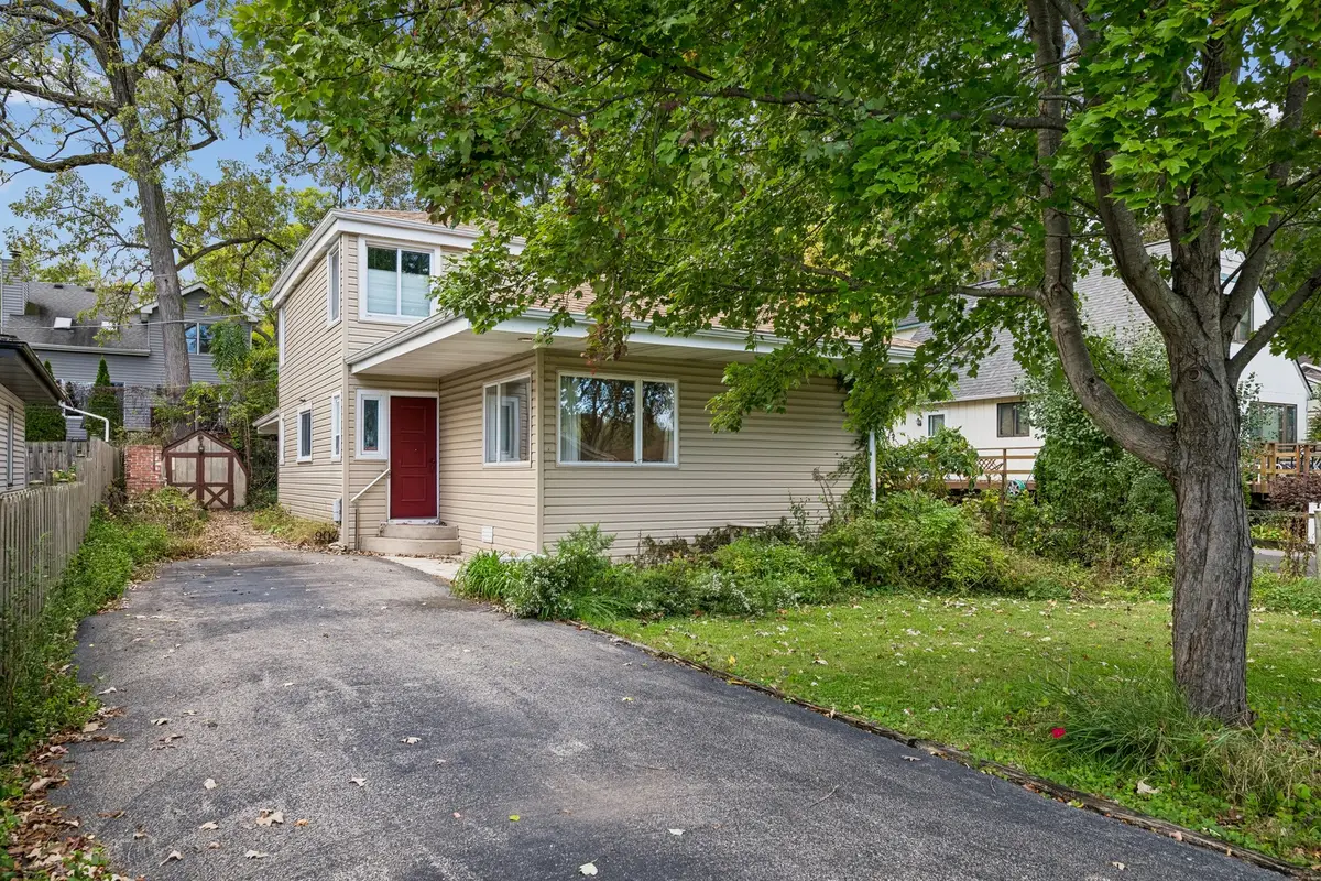 907 Jackson Avenue, Wauconda, IL 60084 - #1