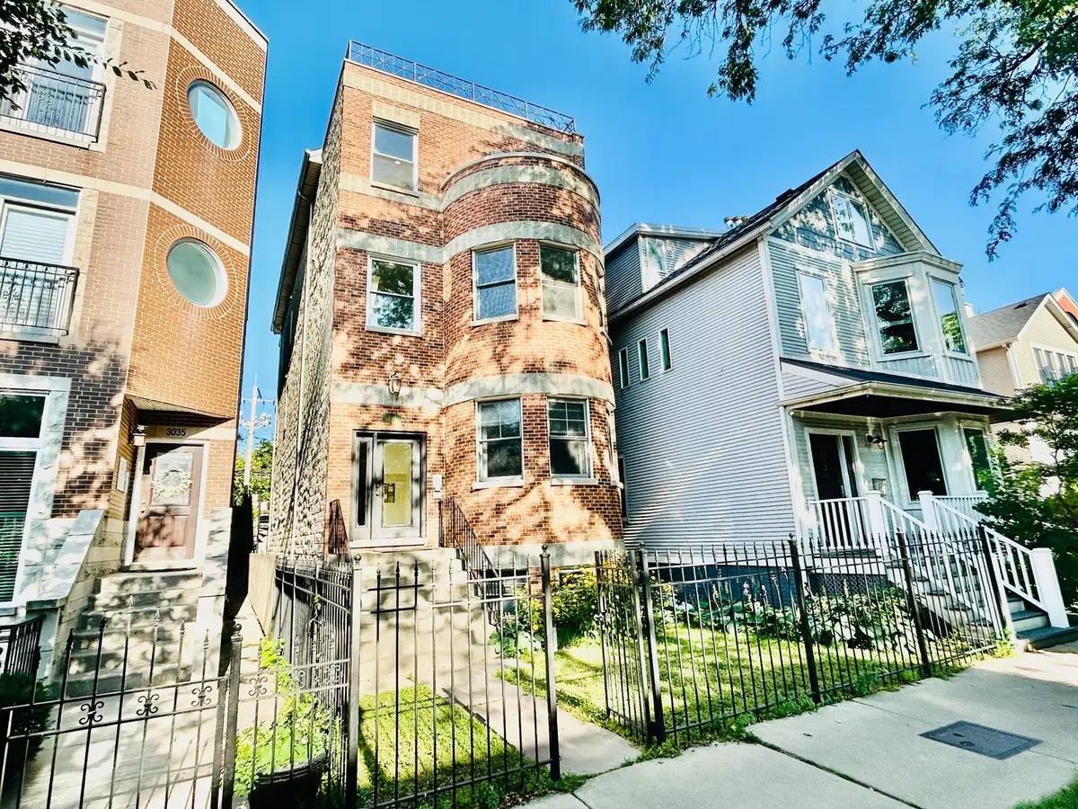 3033 N Racine Avenue #1, Chicago, IL 60657 - #1