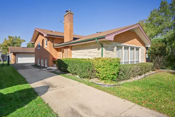 1542 Raymond Avenue, La Grange Park, IL 60526