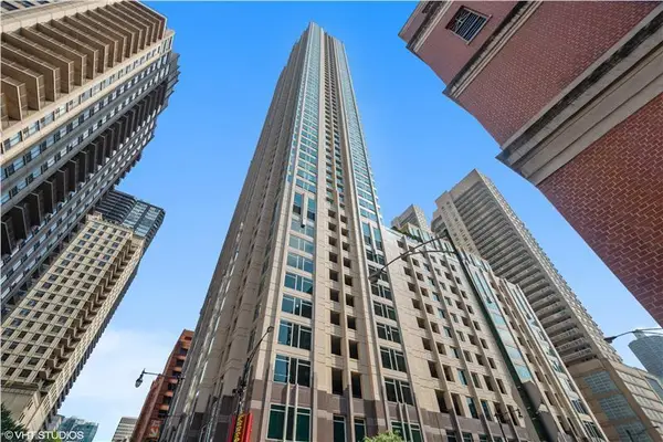 33 W Ontario Street #41ES, Chicago, IL 60654