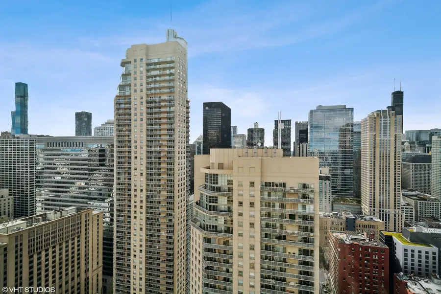 33 W Ontario Street #41ES, Chicago, IL 60654 - #2