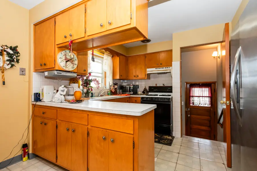 4601 S Komensky Avenue, Chicago, IL 60632 - #3