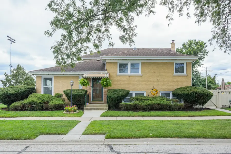 8662 N Ozark Avenue, Niles, IL 60714 - #2