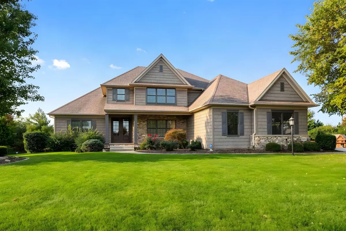 3934 Grayhawk Court, Bettendorf, IA 52722 - #1