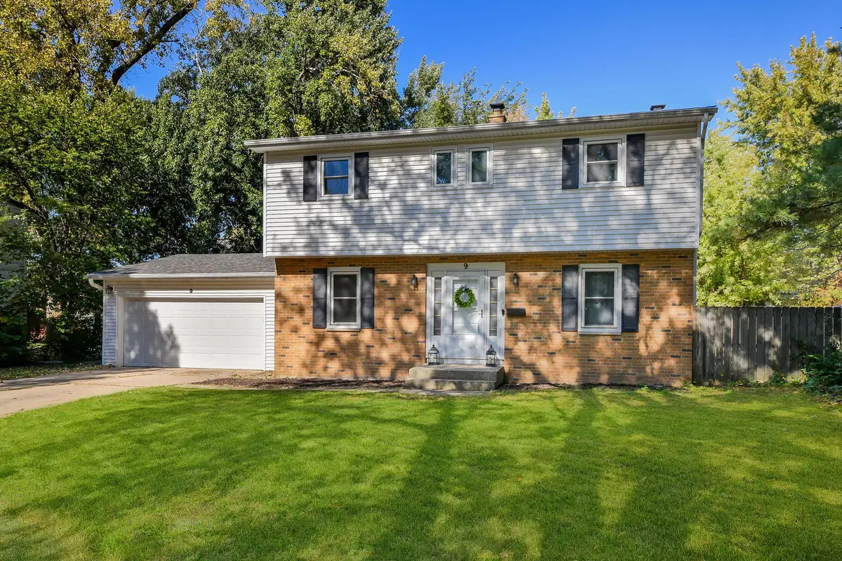 9 Moraine Terrace, Dekalb, IL 60115 - #1