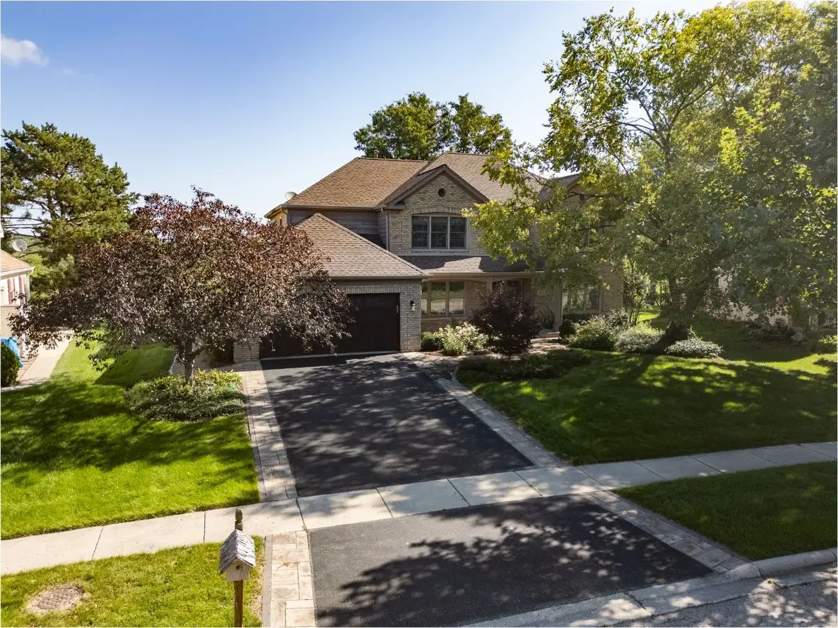 360 Ambria Drive, Mundelein, IL 60060 - #1