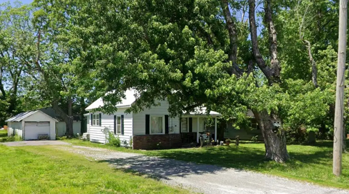 106 N 4th Street, Marion, IL 62959 - #1
