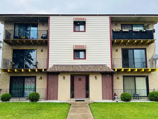 7312 W 86th Street #1B, Bridgeview, IL 60455