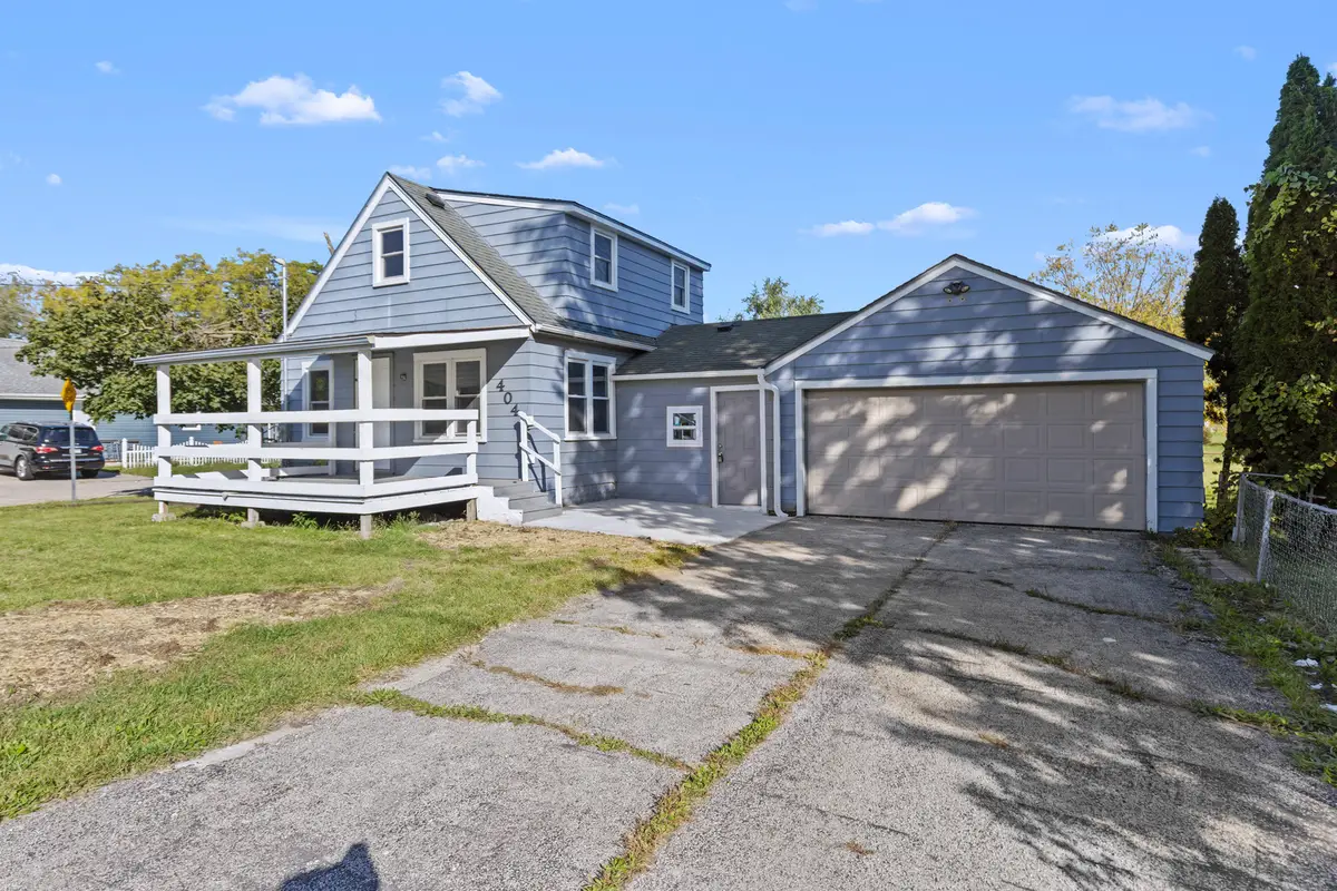 404 Pershing Avenue, Machesney Park, IL 61115 - #1