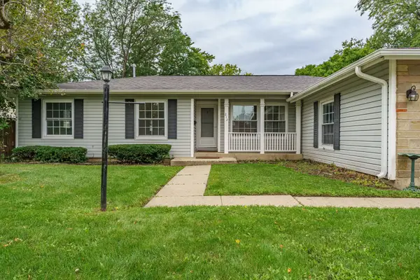 212 Wellington Avenue, Elk Grove Village, IL 60007
