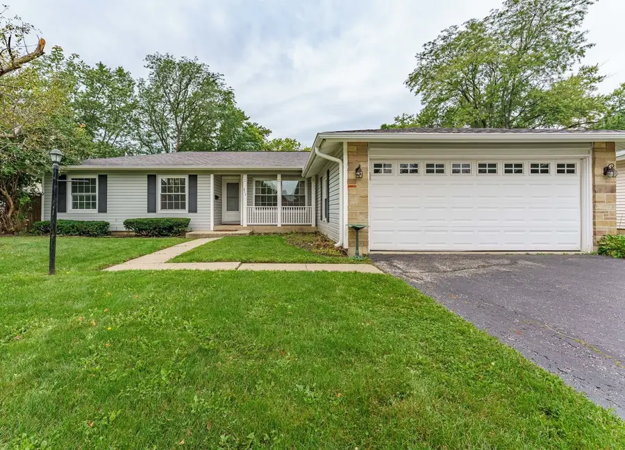 212 Wellington Avenue, Elk Grove Village, IL 60007 - #2